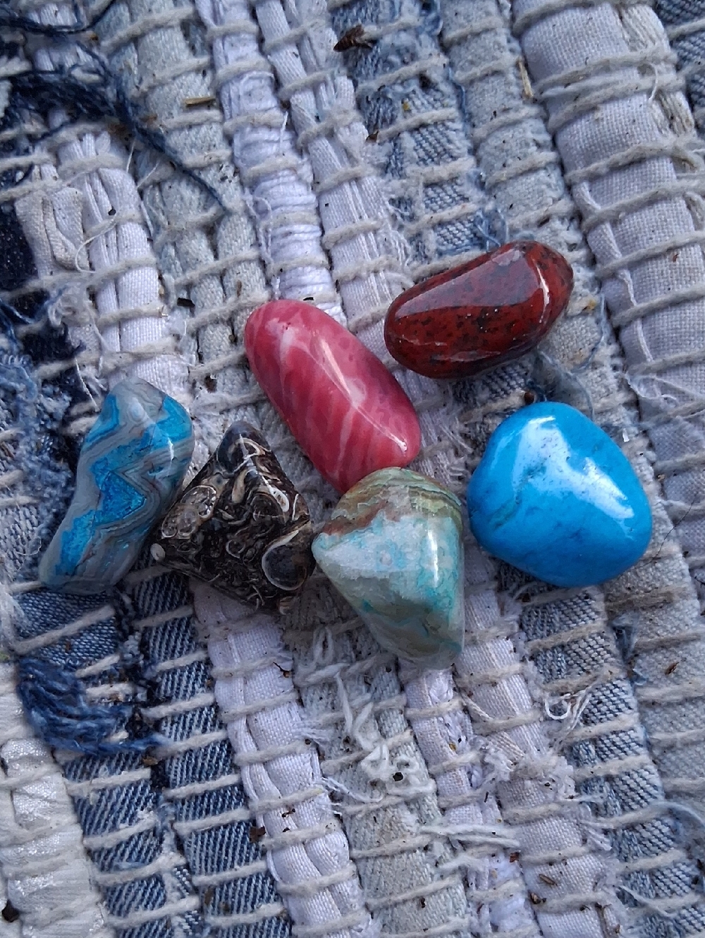 Polished Tumbled Stones